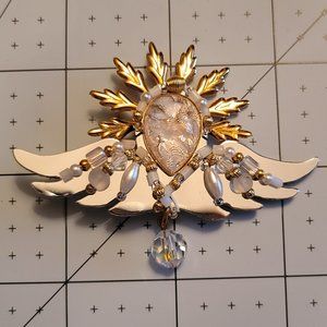 listing-status-banner